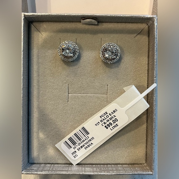 Zales Jewelry - HP🎉 Zales Halo .925 Sterling Silver Earrings New In Box Perfect Gift 🎁